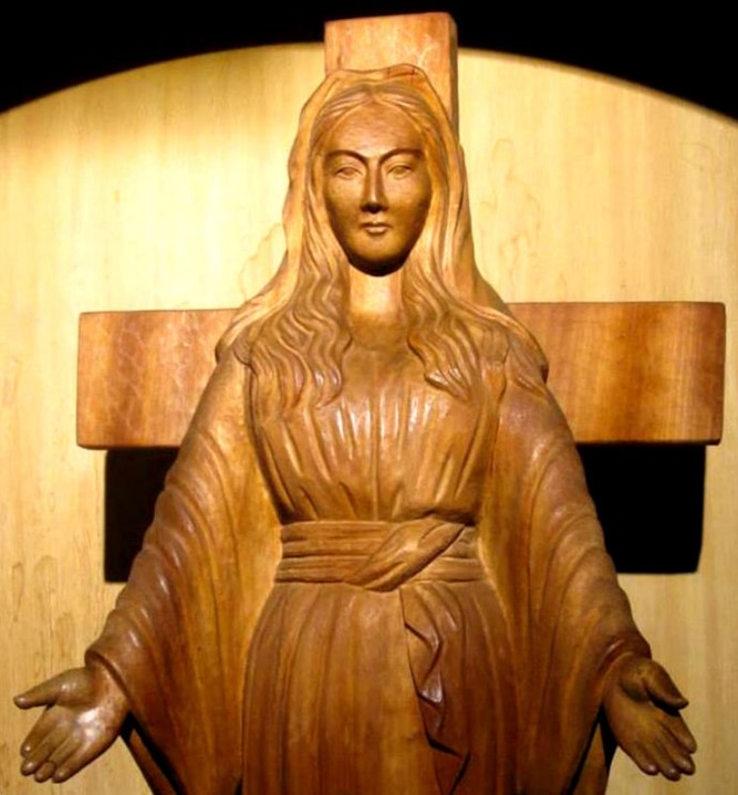 Akita - socha Matky všetkých národov